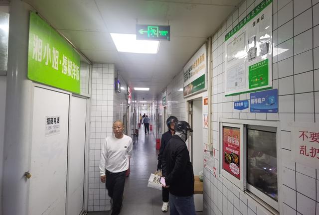 只做外卖不再“香”，平台却还扎堆布局，美团京东都说要开1万家