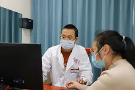 盐都名中医张真全：业无高卑志当坚 人生有求安得闲图片