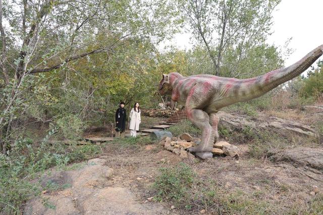 泗水恐龙岛：“侏罗纪奇遇”亲子游新地标，激活山水旅游