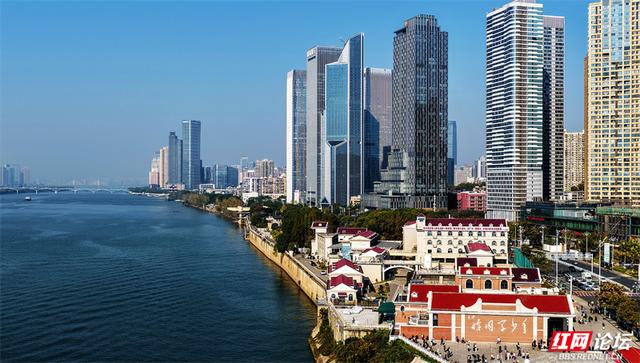 岁暖时刻丨在长沙，一眼千年：从橘子洲头到城市天际线