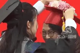 刷屏！福州一校长领跳“科目三”！网友：深藏不露！图片