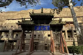 大漠深处著华章：几代文保工作者接力守护千年石窟的敦煌岁月图片