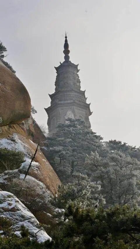 央媒看鞍山｜新华网客户端：辽宁鞍山：冬日胜景揽客来