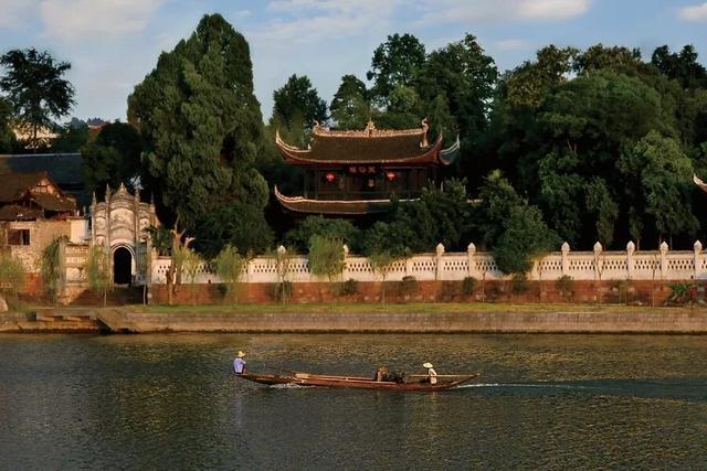 致张家界：“峰”云际会，荣辱与共