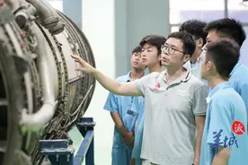 广东技校专业持续“上新”，近300个专业覆盖全产业链图片