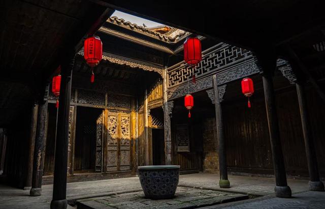 湖南益阳明清古巷：古街潮玩地 文旅新地标