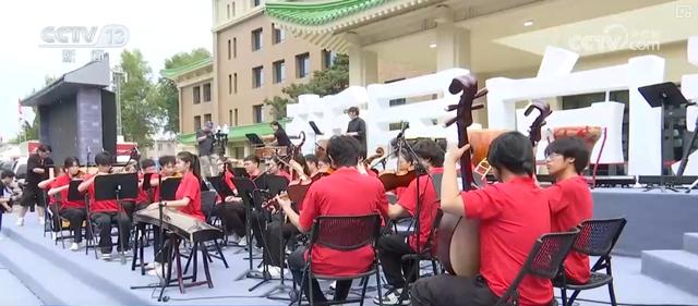 历史可阅读、文化可感知、业态可活化……百年老街焕新颜 文旅与商业活力迸发