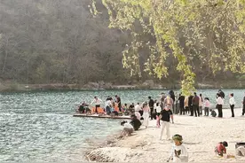 这个春天  “秦岭之心”宁陕火爆“出圈”图片