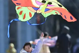 早春乐享周末时光图片