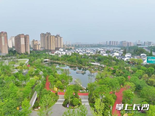 昔日城市伤疤 今朝旅游胜地｜一江碧水向东流