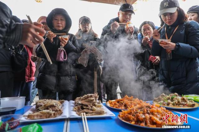 参与中国·西宁旅游电视周活动嘉宾感受高原古城魅力