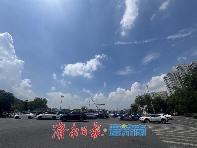 济南雨后放晴 初秋美景惹人醉