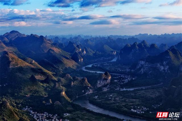 秋游时刻丨人间仙境何处寻？桂林山水给出答案