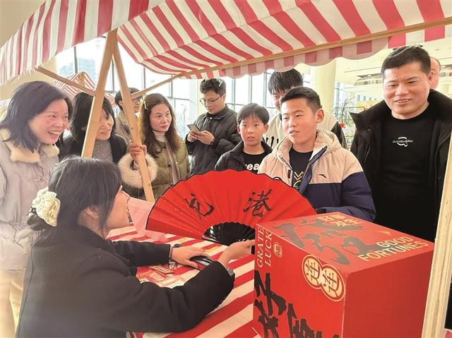 来，品品春节文化味儿