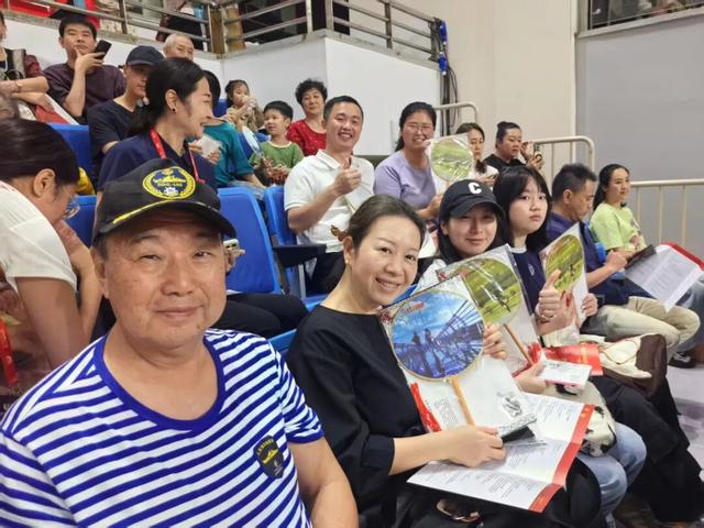 全国第14届艺术节第二十届“群星奖”广场舞——张家口文旅携精彩舞蹈 + 四季风光圈粉重庆