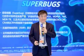 对付超级细菌的新型抗菌药物，近视困难户老花后也能戴专门的隐形眼镜………硬核医疗“黑科技”进博舞台秀“绝技”图片