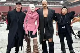 游客穿成这样参观被劝离？故宫最新回应图片