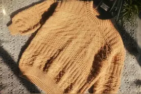 一起织 | 风暴 从上往下织的热门款圆领套头毛衣（附图解）图片