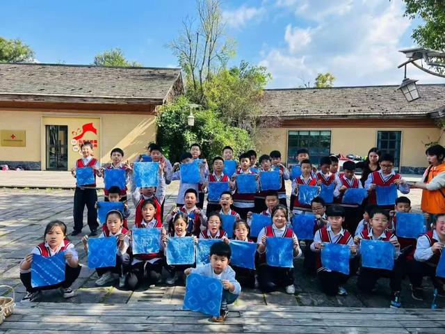 粉丝问爆了！南充研学去哪？来这里解锁 “好玩又涨知识” 的新体验