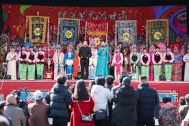 西北戏曲荟萃展演在天水鸣锣开吼图片