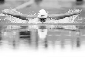 金牌进账 余依婷游得更有底气了图片