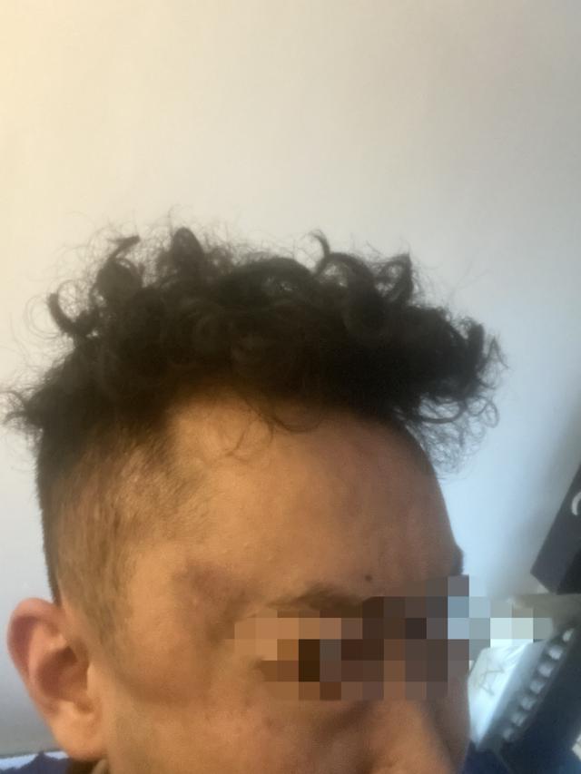 “母亲派出所里遭民警责骂，男子插话后被拖进女厕群殴”追踪：涉案民警获刑8个月，两名辅警缓刑