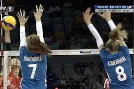 迎来三连胜！巴黎奥运会女排资格赛，中国女排3:0击败捷克女排图片