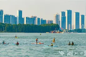 连日高温 东湖水上运动火热图片