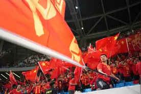 世预赛：中国队对阵印度尼西亚队图片