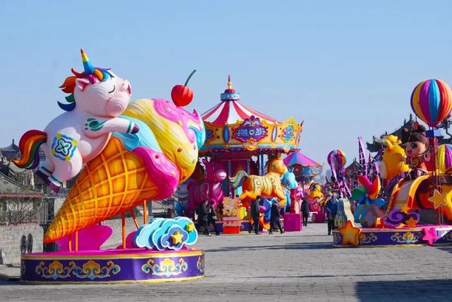 长安灯会的马多成“马”了！双园千灯万马，解锁马年最潮打开方式