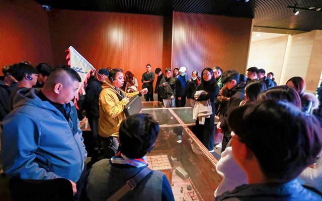 中泰青年共启科技人文交流之旅