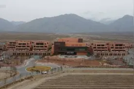 进度条丨图兰朵葡萄酒小镇项目建设正酣图片