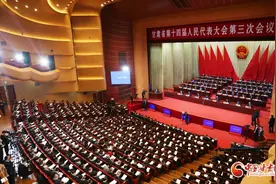 聚焦2025甘肃两会|2025年甘肃将加快打造全国重要的新能源及新能源装备制造基地图片