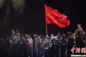 原创民族歌剧《义勇军进行曲》在沪上演 音乐叙事再现红色光影图片
