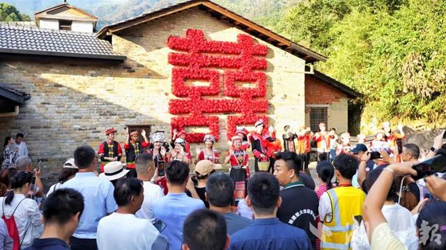 雷军突然发文！瞬间沸了！