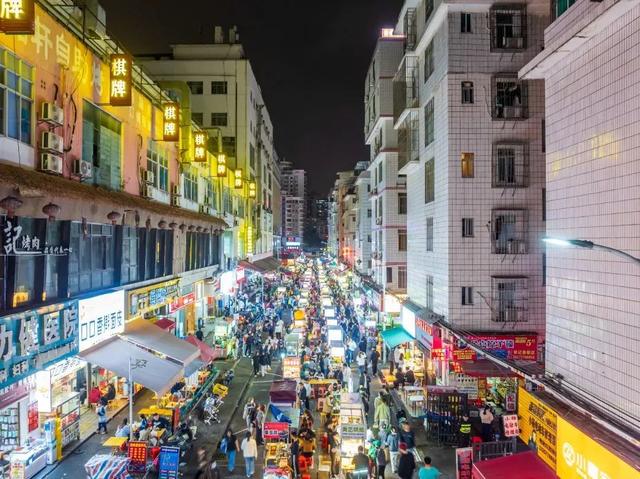 南宁×西宁夜市CP带你解锁 “南火西燃” 新玩法​