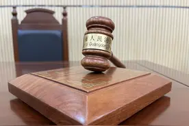 外卖骑手送餐酿事故 将对方撞成十级伤残 谁来赔偿？图片