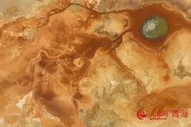 【央媒看青海】青海茫崖：“大地之眼”艾肯泉图片