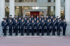 走进16年"蹭饭"背后的警民故事图片