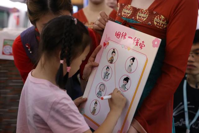 这趟七夕高铁竟然……古人看了都直呼内行！