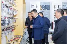 刘熙走访调研纺织服装及制锁产业时强调：抢抓政策机遇 强化科技创新 加快产业高端化智能化集群化发展图片
