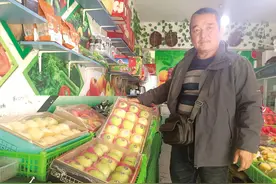 【苹果红了】百余箱烟台苹果每天从这里发往省外图片