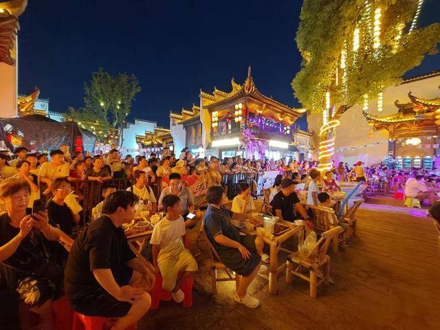 云梦祥云湾夜未央 楚文化遇见现代夜经济