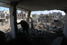 空袭力度“异常猛烈”！加沙地带通信和互联网服务完全中断，卫生系统“完全瘫痪”图片