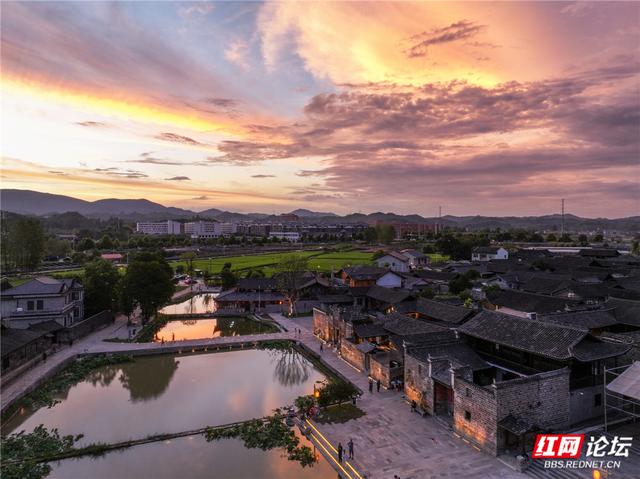 旅发大会开幕在即，荆坪古村盛装迎宾！