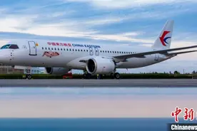 中国国产大飞机C919将执飞沪港定期航班图片