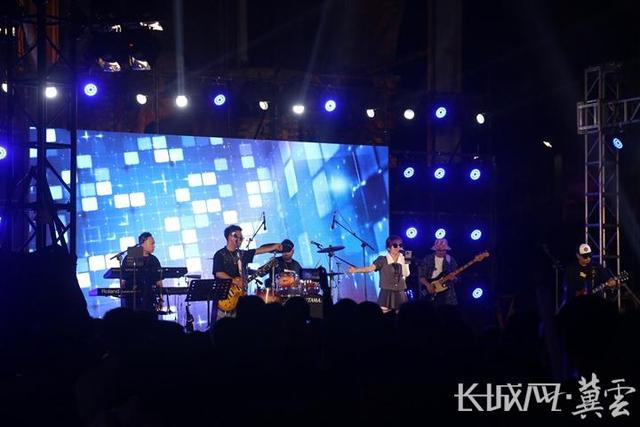 唐山市路北区：2025“工业摇篮 唱响唐山”摇滚音乐节激情开唱