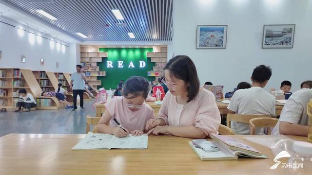 潍坊临朐：书香与清凉相伴 图书馆成避暑胜地
