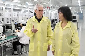 库克今年第二次到访中国，现身立讯精密工厂，参观高度自动化产线图片
