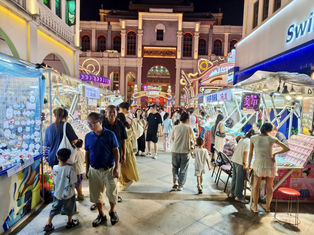 在南宁，有一种幸福叫夜游邕江